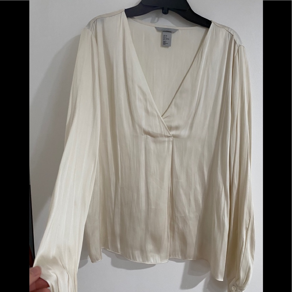 H&M silk look blouse long sleeve size US 8